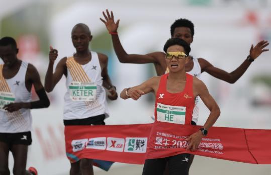 Chinese runner, 3 pacers in marathon disqualified