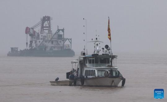 Four sailors missing after vessel collides in Guangdong
