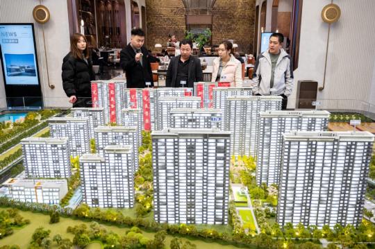 As realty shares rally, housing hopes rise