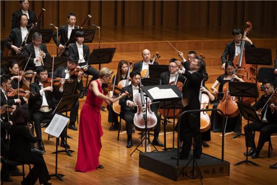 Beijing Symphony Orchestra enchants audience with renowned violinist