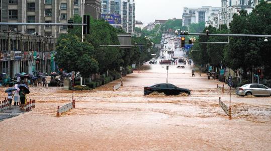Rainfall continues to batter southern China