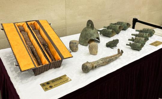 Argentina returns 14 relics to China
