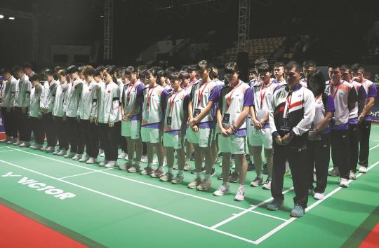 Tragedy strikes as player dies on badminton court
