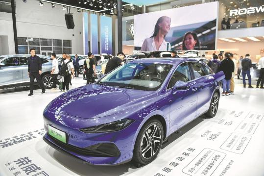 Foreign brands seek Chinese expertise as popularity of plug-in hybrids soars