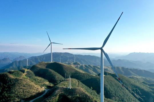 California looks to China for renewable energy push