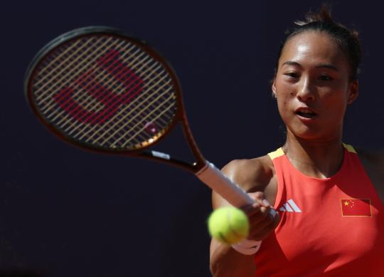 China's Zheng stuns top-ranked Swiatek, reaches Olympic tennis final