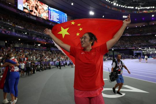 Feng ends Olympic medal drought with discus silver