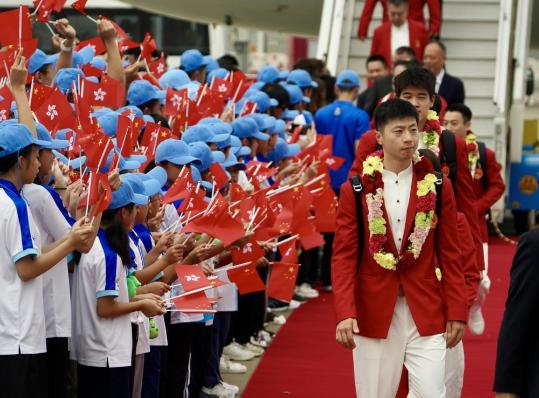 Olympic stars meet with Hong Kong sports enthusiasts