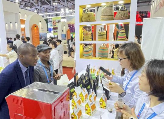 MNCs praise opening-up at Xiamen trade fair