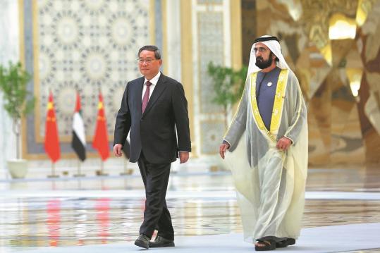 Li vows to deepen trade ties with UAE