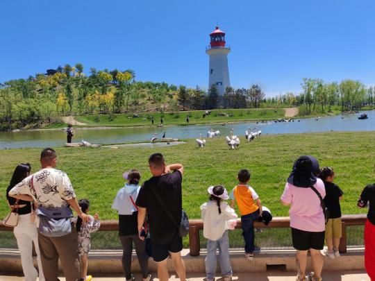 Hebei rolling out more tourism products to lure visitors