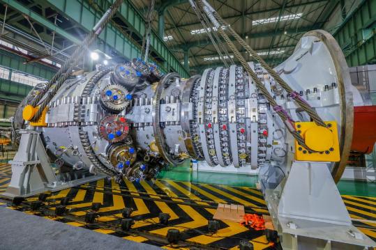 First self-developed 300 MW F-class heavy-duty gas turbine completes ignition test