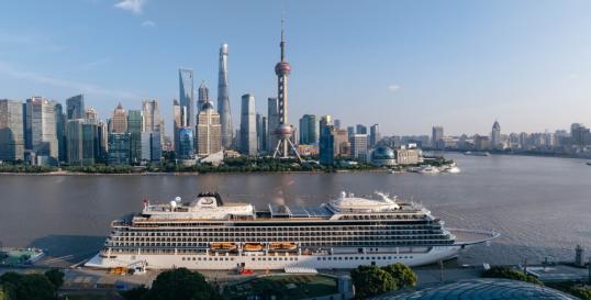 Cruises, visa-free entries boost tours to China