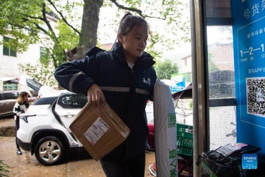 China delivers on parcel delivery services in rural areas