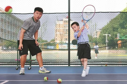 Wuhan plays its aces to cash in on tennis fever