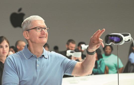 Apple to increase its investment in China: Tim Cook