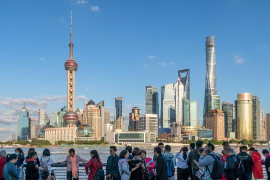 Figures show Shanghai's GDP, economy growing