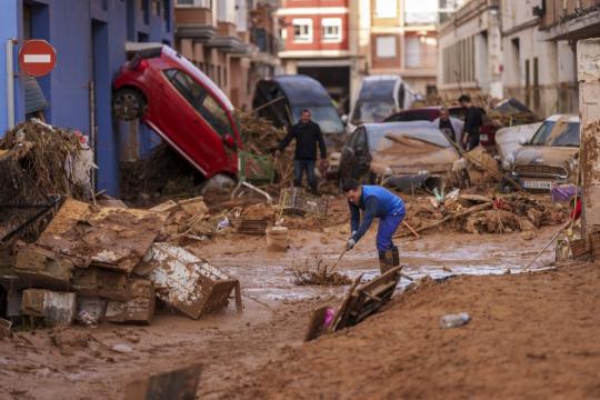 Xi offers sympathy to Spain over deadly floods