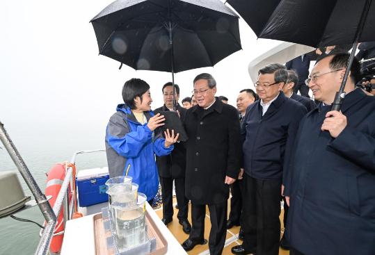 Premier takes inspection tour of Hebei