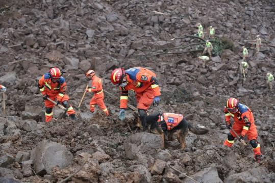 Rescue teams race to Sichuan after landslide leaves 1 dead, 28 missing