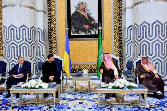 Zelensky, Rubio arrive in Jeddah before crucial talks