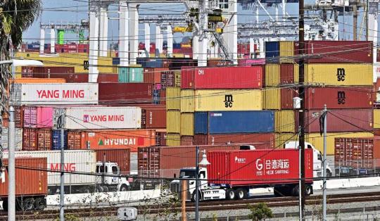 U.S. urged to halt port fees for Chinese ships