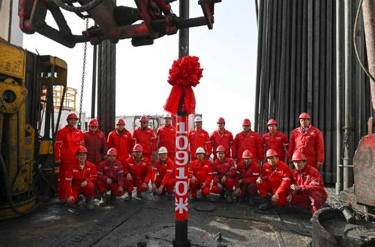 Fossil fuels sector adapts to evolving energy landscape