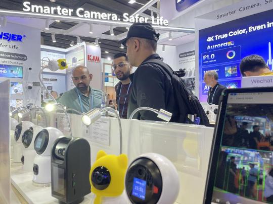 Canton Fair's first phase sees over 20% rise in overseas buyers