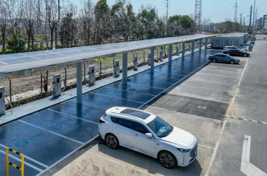 Breakthrough 'green' energy storage debuts
