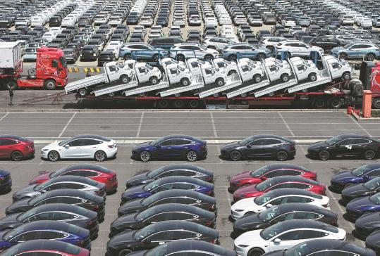 Car exports surge in Q1 despite woes