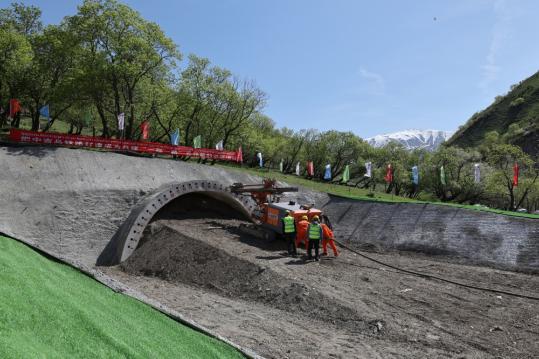 Work begins on three critical tunnels of China-Kyrgyzstan-Uzbekistan Railway