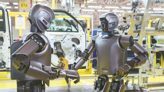 Humanoids in factories share knowledge as they learn