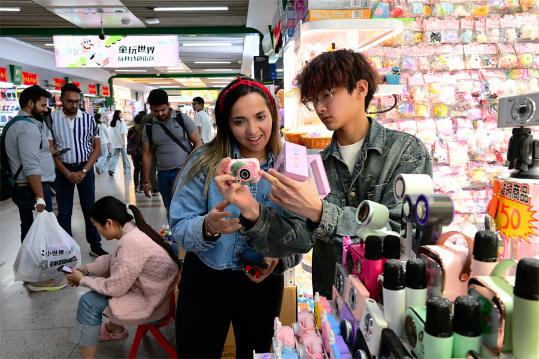 More Chinese exporters to U.S. shift to domestic market