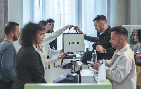 E-commerce platforms to adjust supply chains, logistics networks