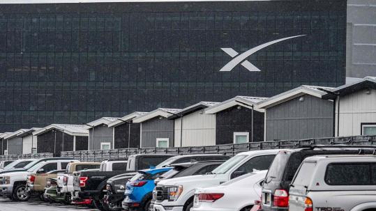 SpaceX rocket being tested in Texas explodes