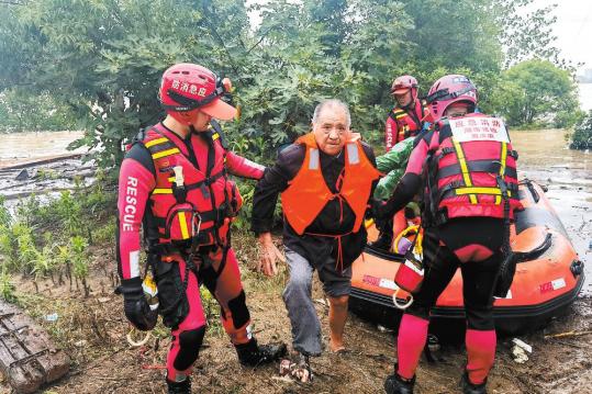 Heavy rainfall affects over 400,000 in Hunan province