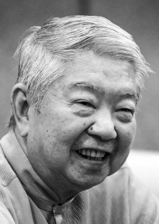 Versatile HK-based food critic and columnist dies