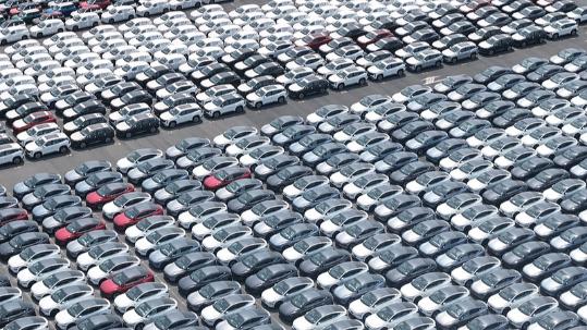 Chinese business group urges fairness in EU tariff measures on EVs