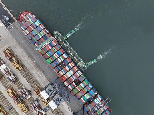 China launches green methanol bunkering at Dalian Port