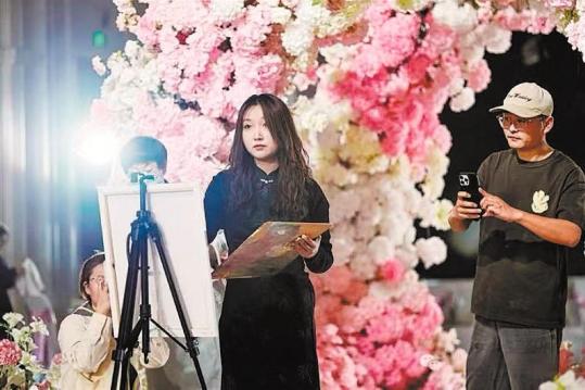 Live wedding painting catches on nationwide