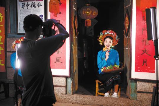 Popularity of Zanhua lifts incomes of local residents in Quanzhou