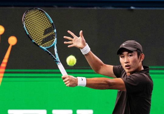 Shang Juncheng tops Khachanov to reach third round at Shanghai Masters