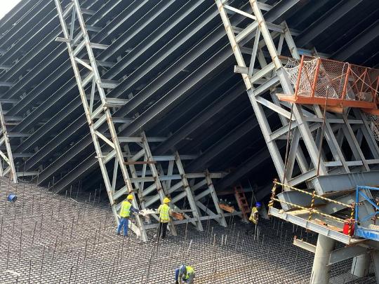 Work on Pearl River double-deck bridge progressing smoothly