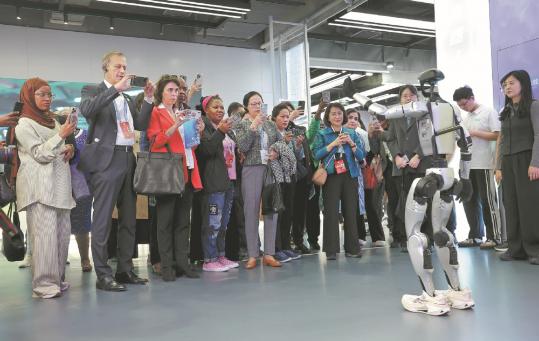 Xi's proposals draw broad acclaim