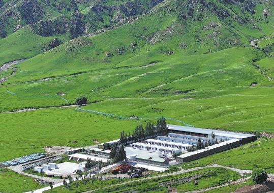 Support bases make life easier for field geophysical workers