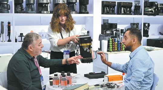 Yiwu trade value hits record in Jan-Sept