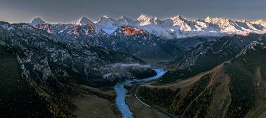 New transport links to open remote Xinjiang village to tourism