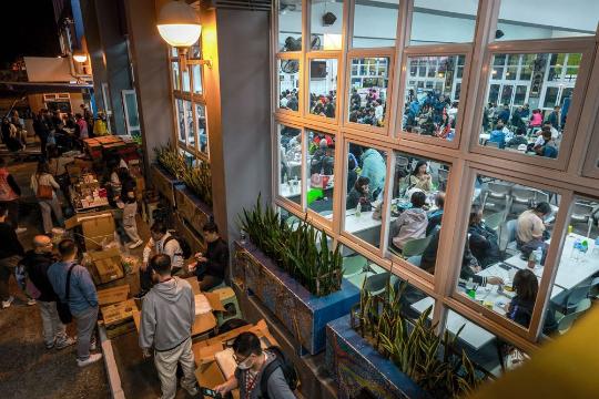 New subsidies provided for Hong Kong fire victims' resettlement