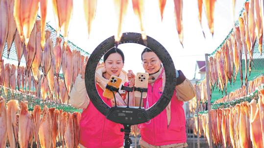 Regulators clamp down on platform misdeeds