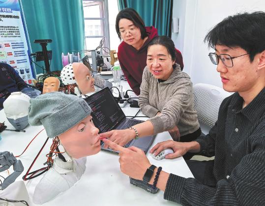 Researchers break robot 'emotional barrier'